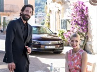 Adrien Brody und Lena Gercke posieren in Sardinien