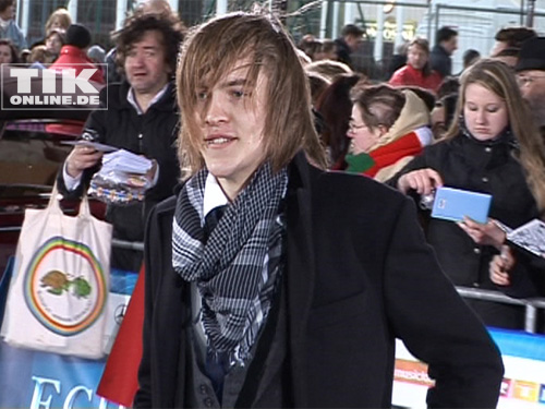 Max Buskohl wurde 2007 Vierter in der vierten Staffel von 'Deutschland sucht den Superstar'. Seine Band Empty Trash löste sich am 12. Februar 2010 offiziell auf.