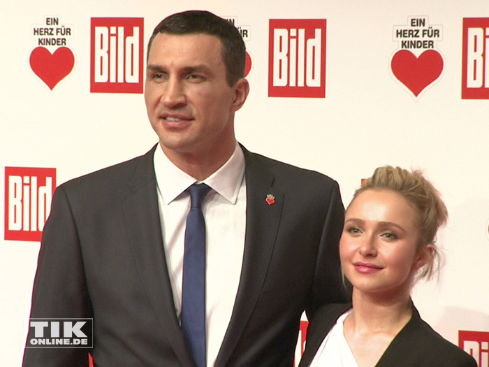 Wladimir Klitschko und seine Freundin Hayden Panettiere bei der "Ein Herz für Kinder"-Gala 2015 in Berlin