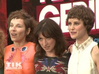 Meret Becker, Charlotte Roche und Carla Juri auf der "Feuchtgebiete"-Premiere in Berlin