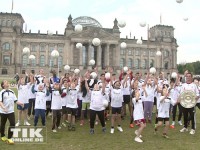 Alle Bälle fliegen hoch beim Fußballtag in Berlin