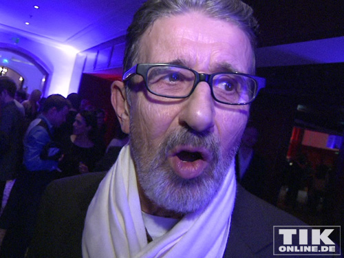 Schauspieler und Musiker Rolf Zacher mit stilsicherer Brille im