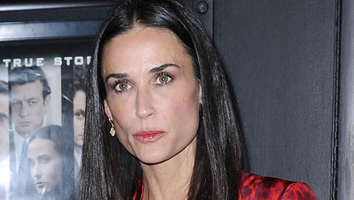 Demi Moore rotes Kleid