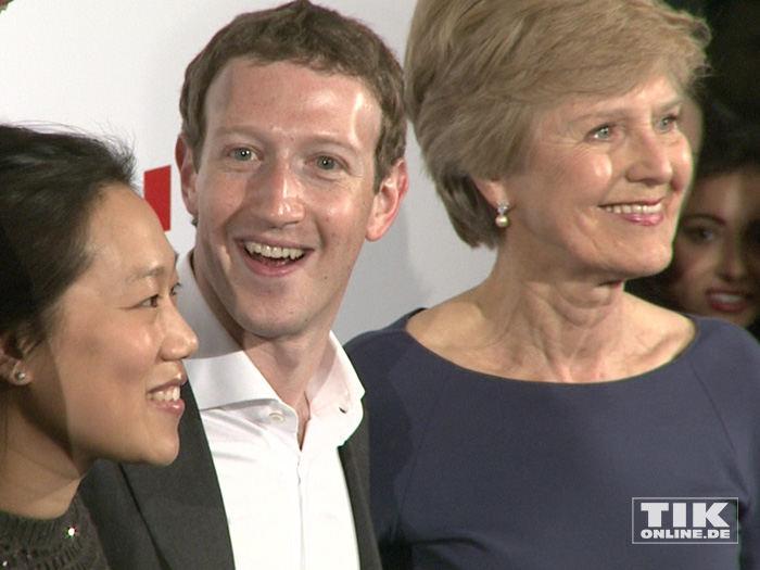 Mark Zuckerberg beim Axel Springer Award (Foto: HauptBruch GbR) - mark-zuckerberg-ehefrau-priscilla-chan-friede-springer-01