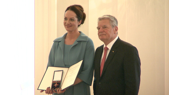 Natalia Wörner und Joachim Gauck (Foto: HauptBruch GbR)