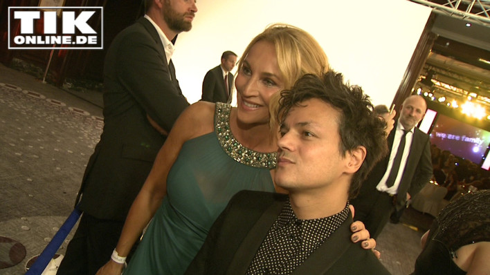 Caroline Beil mit Musiker Jamie Cullum