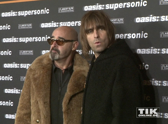 Oasis Supersonic Premiere