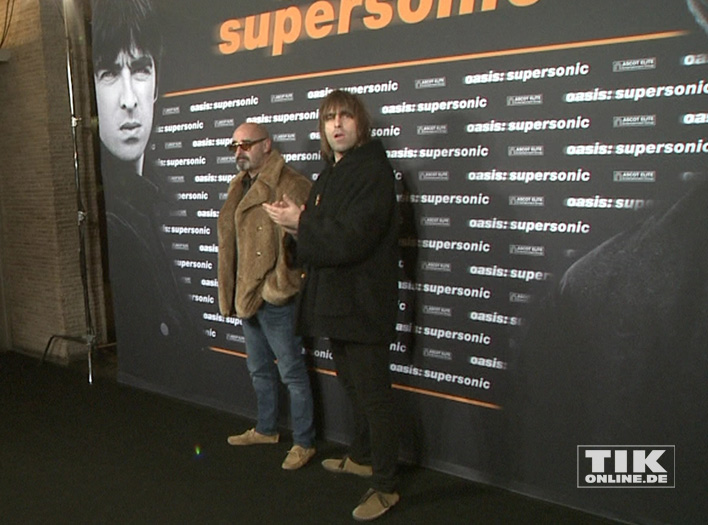 Oasis Supersonic Premiere