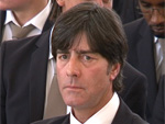 Bleifuß Joachim Löw: Führerschein weg