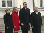 Königlicher Besuch: Felipe und Letizia von Spanien bibbern bei Gauck