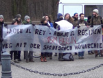 Proteste gegen König Felipe und Letizia in Berlin: „Weg mit der spanischen Monarchie“