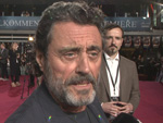 „Game Of Thrones“: Ian McShane holt Toten zurück!