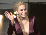 Jennifer Lawrence: Gewährt tiefe Einblicke bei „Panem“-Premiere