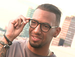 Jerome Boateng als Brillen-Designer: Wo schaut er bei Frauen gern hin?