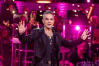Robbie Williams rockt die Elbphilharmonie in Hamburg!