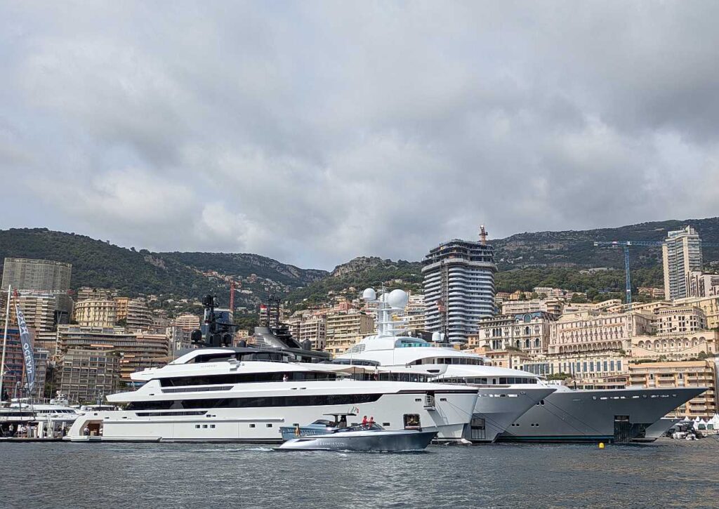 Superyacht-Messe in Monaco – Megatrends, Millionendeals und mittendrin Brabus