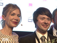 99Fire Film Award Gewinner in der Kategorie "Bester Film" Adalbert Wojaczek mit Ursula Karven
