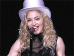 Madonna: Sammelt 60.000 Dollar mit nacktem Po