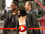 Will Smith, Lara Flynn Boyle und Barry Sonnenfeld bei der Men in Black II Premiere