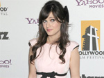 Zooey Deschanel: Holde Maid ohne Manieren