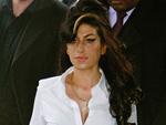 Amy Winehouse: Schmerzende Oberweite