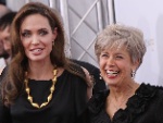 Angelina Jolie: Will Brads Eltern um sich haben