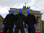 Die blauen Männer bleiben in Berlin: Blue Man Group bekommt eigenes Theater