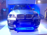 BMW-Party in Berlin: Promis geben gern Gas!