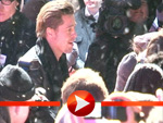 Brad Pitt geht auf Tuchfühlung mit seinen Fans