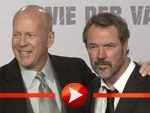 Bruce Willis mit seinem Filmpartner Sebastian Koch