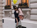 Katie Holmes und Suri: Etwas traurig in Prag gesichtet!