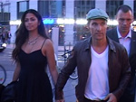 Matthew McConaughey mit schwangerer Frau in Berlin: Erst Autogramme, dann Essen!