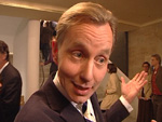 Max Raabe: Nackt-Scanner braucht das Land