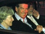 Pierce Brosnan: Mit Mutter in Berlin!