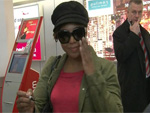 Toni Braxton: In Leggins in Berlin gelandet!