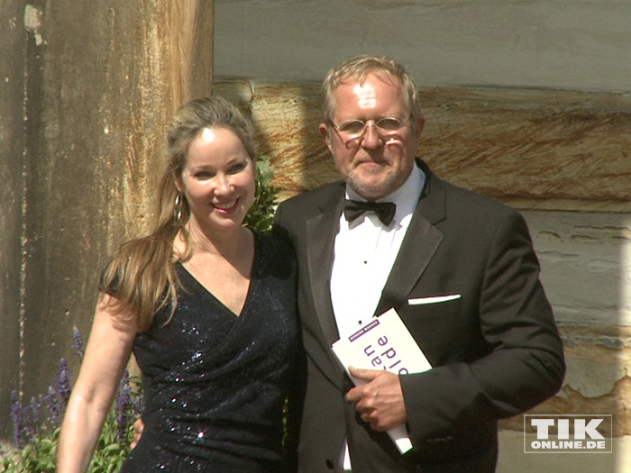 Harald Krassnitzer kam mit Ehefrau Ann-Kathrin Kramer zu den Bayreuther Festspielen 2015