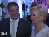 Liz Mohn und Bundeswirtschaftsminister Sigmar Gabriel bei der Bertelsmann Party 2015