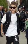 Justin Bieber wird von Paparazzi und Fans verfolgt