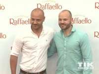 Ex-Bachelor-Kandidat Christian Tews mit seinem Bruder Daniel beim Raffaello Summer Day 2014