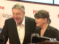 Günter Lamprecht kam mit seiner Ehefrau zur Goldenen Kamera 2015