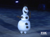 Schneemann Olaf aus "Die Eiskönigin" bei der Premiere von "Disney On Ice"