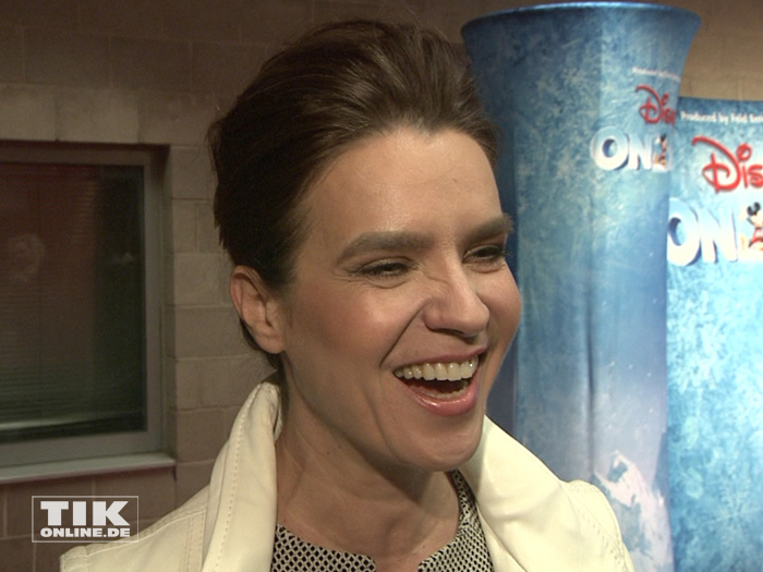 Eiskunstlauf-Star Katarina Witt war begeistert von der Premiere von "Disney On Ice"