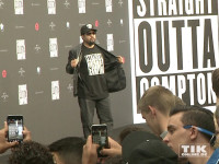 Cool wie eh und je: Ice Cube bei der Premiere von "Straight Outta Compton" in Berlin