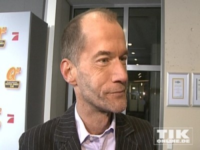 Georg Uecker Ein 20 J hriger Gefangen Im K rper Eines 50 J hrigen georg-uecker-ein-20-j-hriger-gefangen-im-k-rper-eines-50-j-hrigen