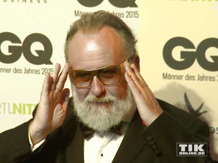 Friedrich Liechtenstein kam mit goldener Brille zu den GQ "Männer des Jahres" 2015 Awards