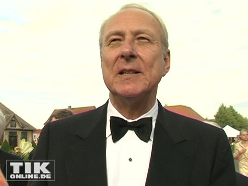 Prinz Eduard von Anhalt mit fescher Fliege