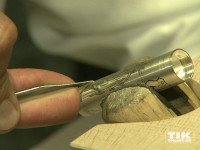Präzisionsarbeit: Ein Montegrappa-Füller wird von Hand graviert