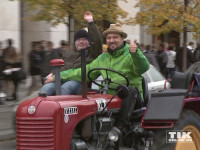 Jürgen Vogel auf der „Väter sagen ja“-Demo in Berlin