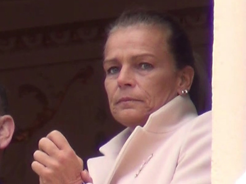 Prinzessin Stephanie schaut am Nationalfeiertag von Monaco 2013 etwas gequält drein