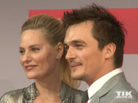 Rupert Friend brachte seine Freundin Aimee Mullins mit zur Premiere des Action-Spektakels "Hitman: Agent 47" in Berlin.
